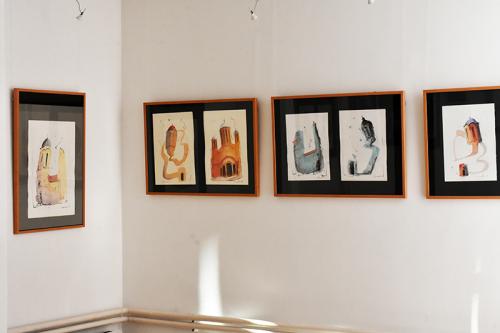 DSC 2044