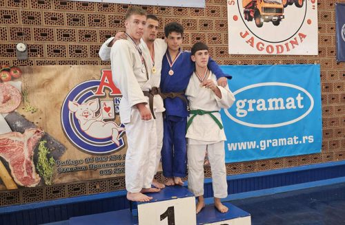 IMG-7f1cdc23d1557b656ab38c375eacd88d-V