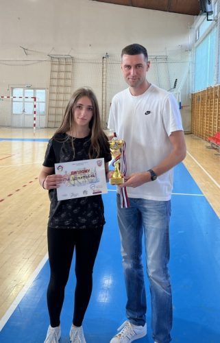 IMG-48955b7b130f1683c81e570baa9269cb-V 513x800